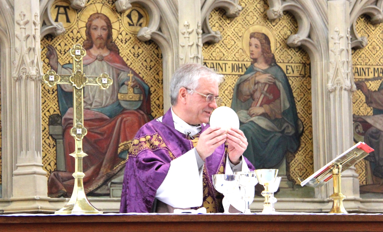 Rev'd David Tomlinson presidin