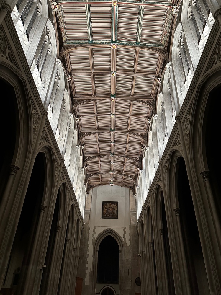 Nave ceiling 999